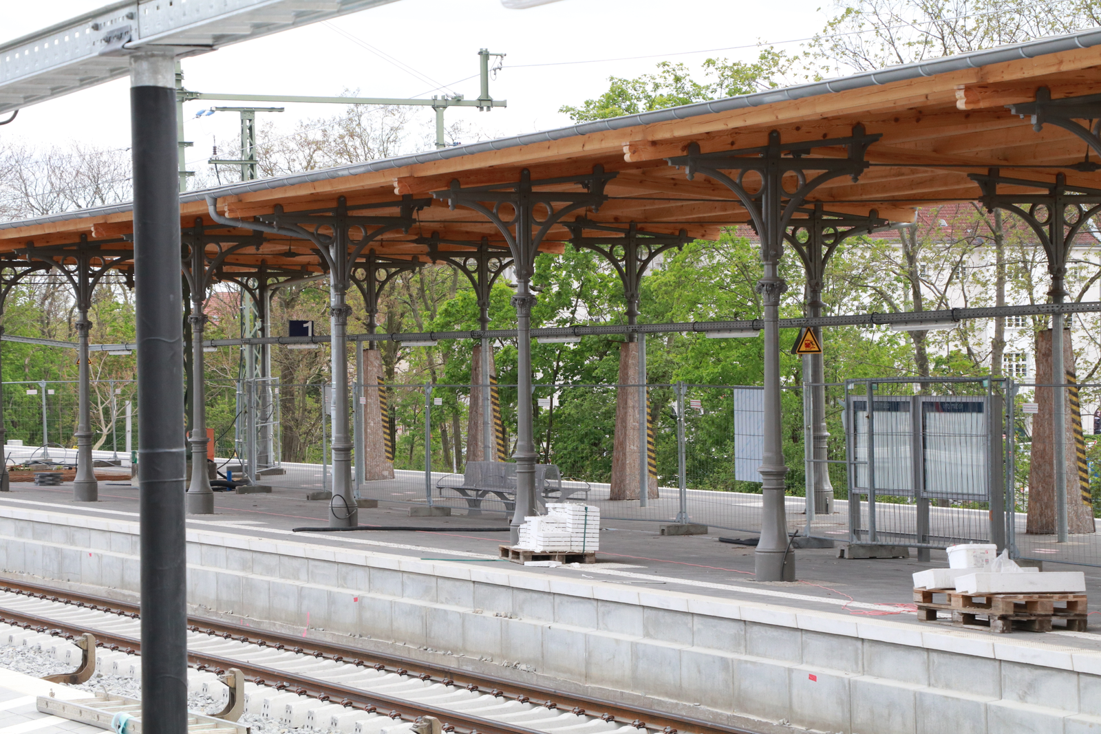 Bahnhofsbau Schöneweide Berlin.