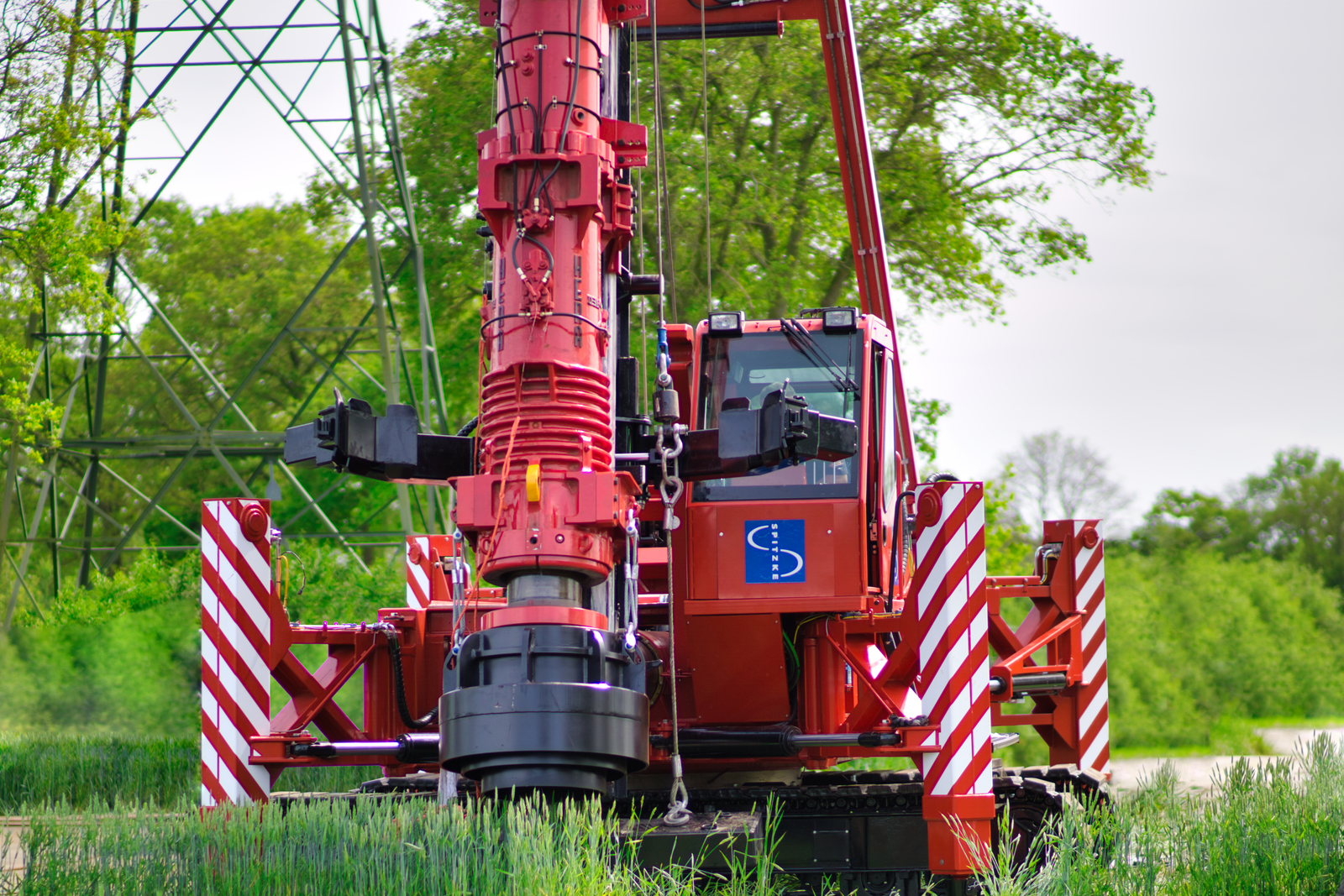 Eine Fundex F14 Landramme im Einsatz.